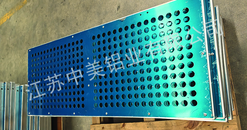 鋁合金護(hù)欄門(mén)